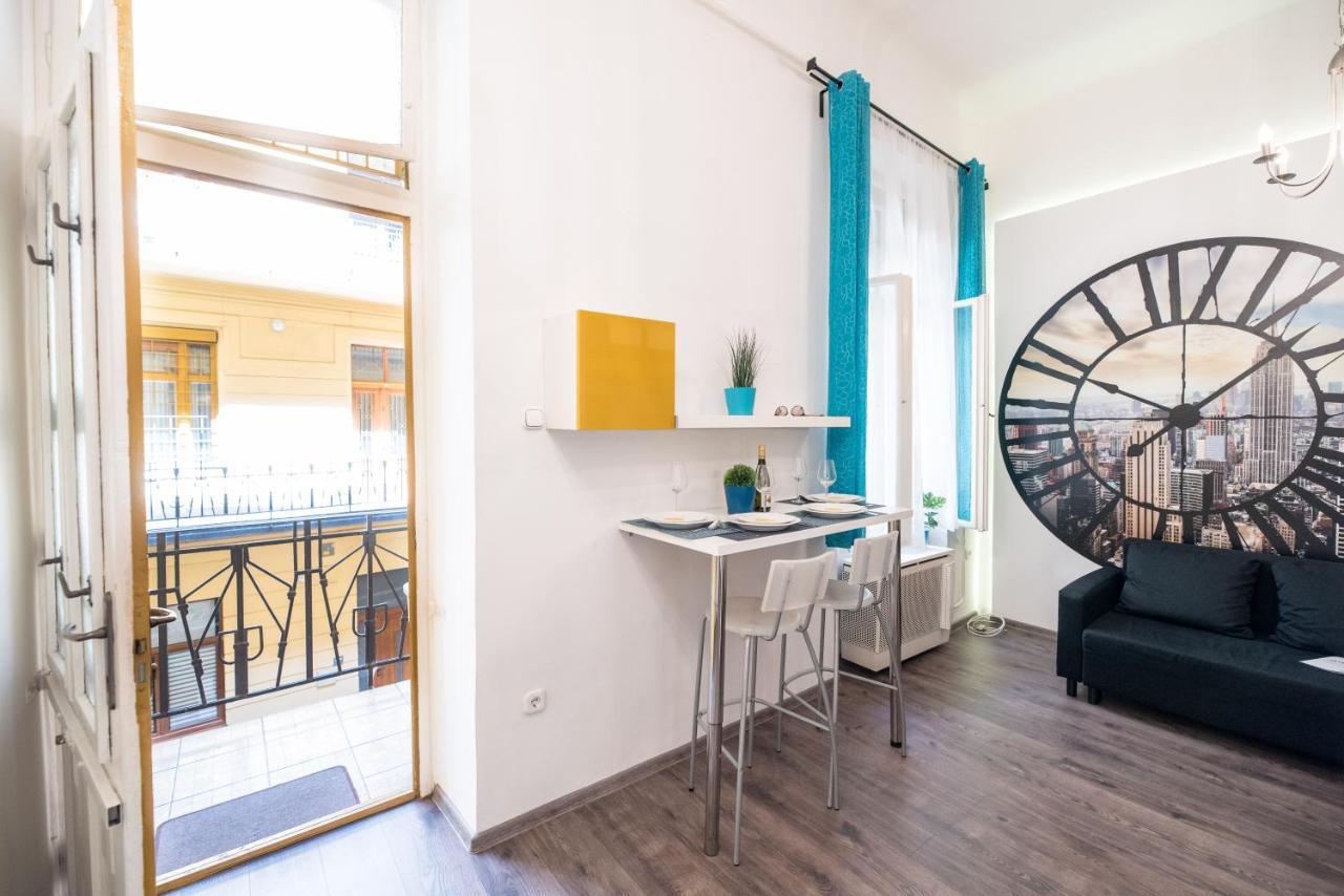 Central Quiet Studio B&B, Airport Connection Budapest Exterior photo